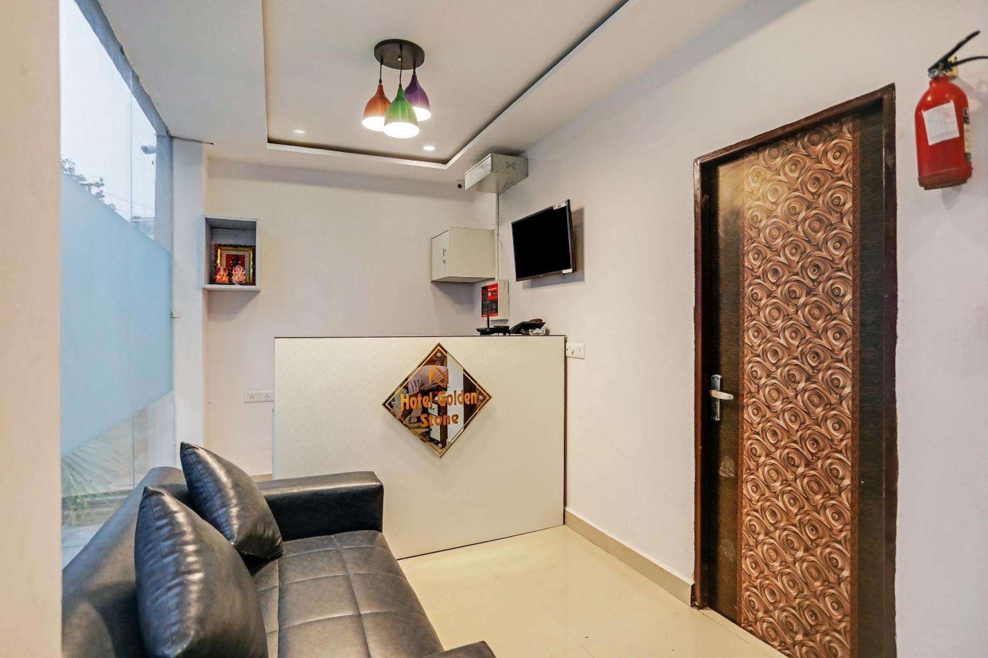 Hotel O Golden Stone Ghaziabad Exterior foto